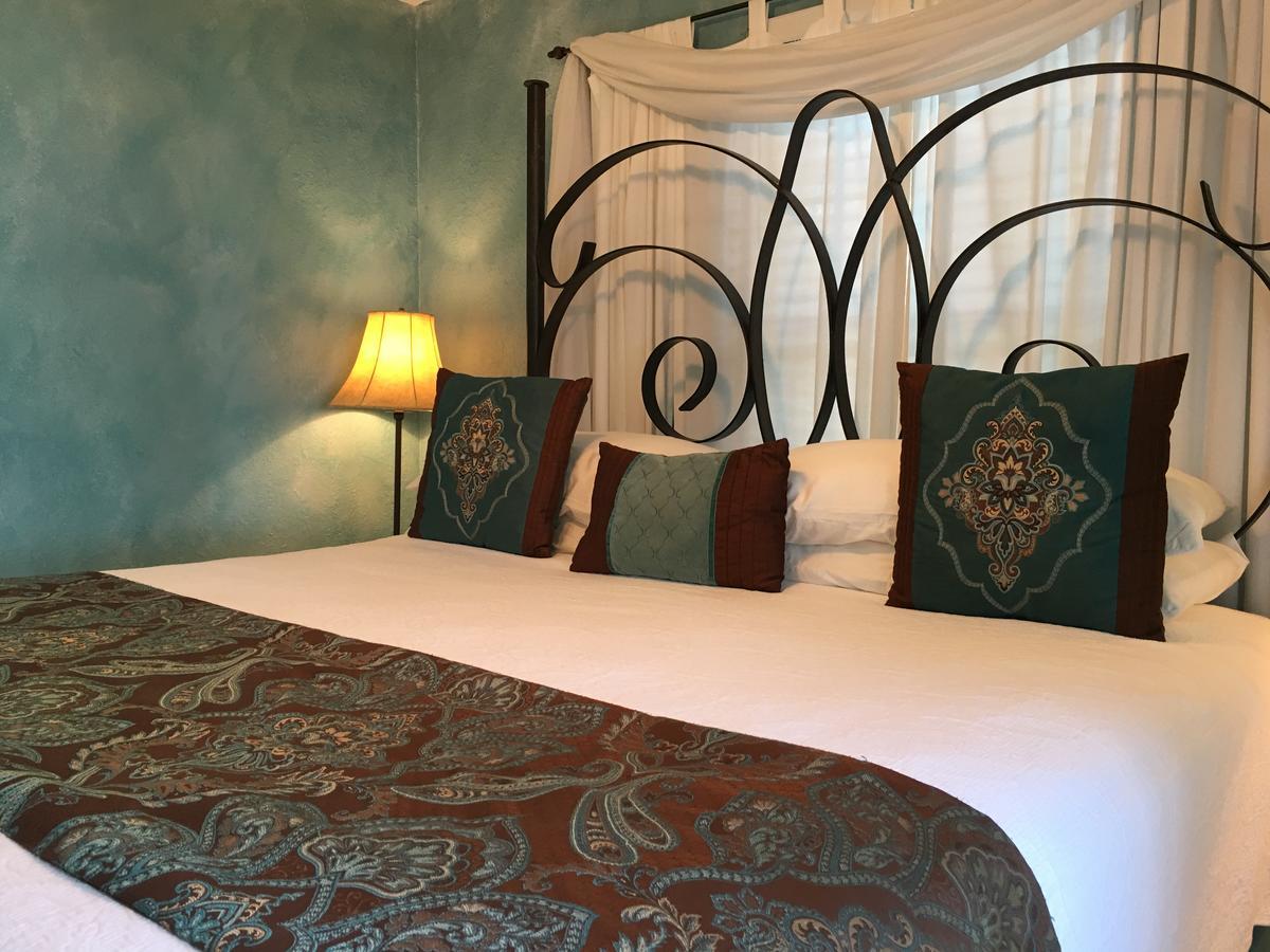 Lakehouse Bed And Breakfast 峡谷湖 外观 照片